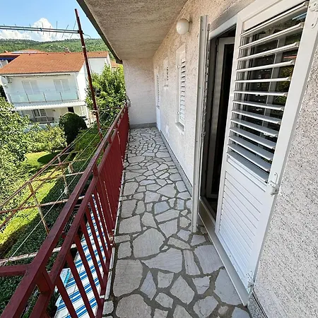 6 Apartment