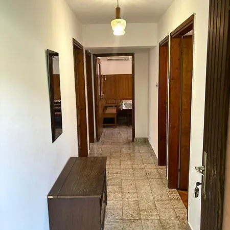 Apartment 6