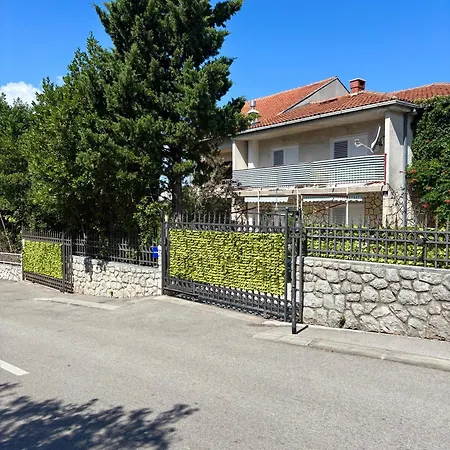 Pia Διαμέρισμα Selce