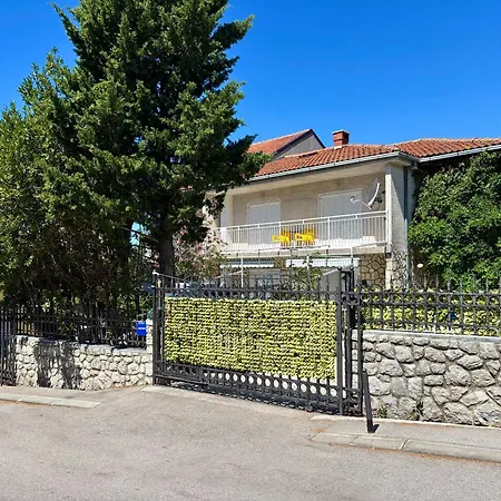 Pia Apartmán
